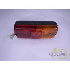 LAMPA DREAPTA SPATE